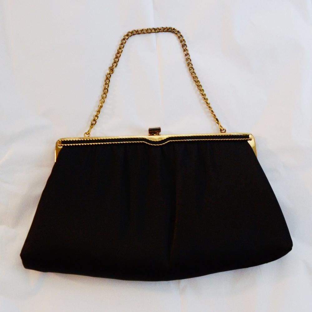 LIKE FOR PRICE DROP Vintage Black & Gold Clutch